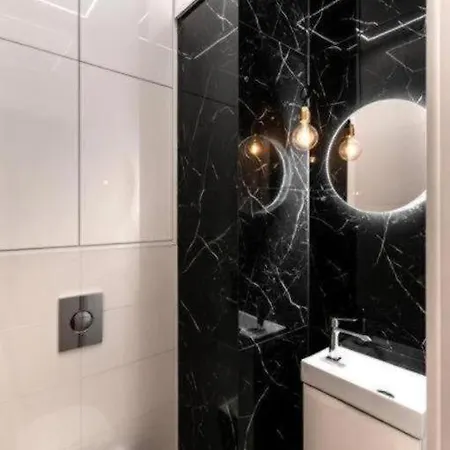 Business - Two Bedrooms - Mennica Residence&144 * Varsovie